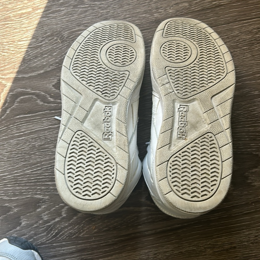 Men’s Reebok High Tops - Picture 6 of 8
